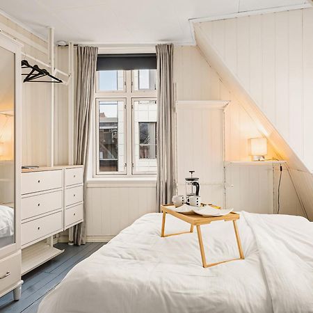 Live In Historic Building - View To Bryggen Appartement Bergen Buitenkant foto
