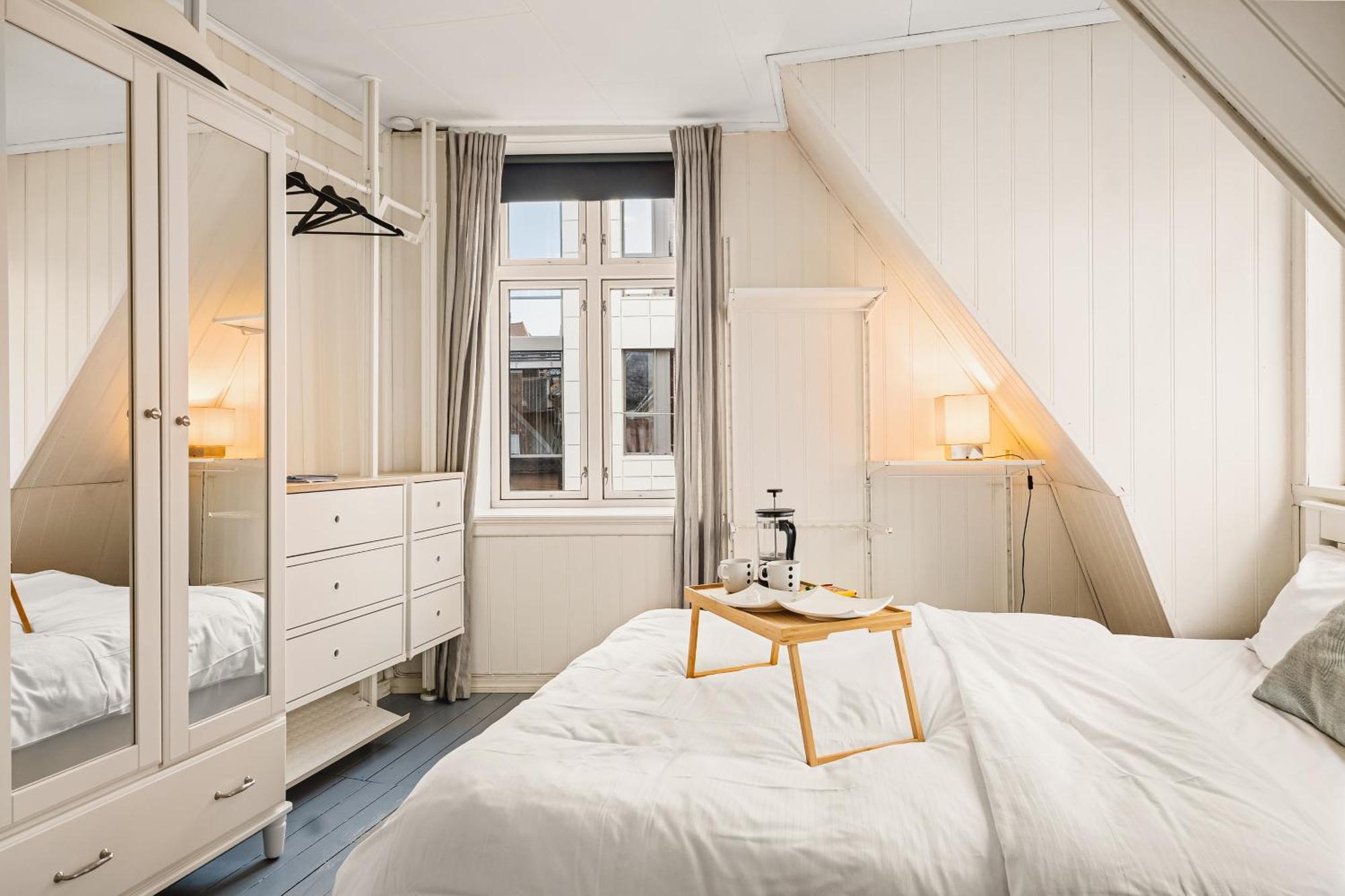Live In Historic Building - View To Bryggen Appartement Bergen Buitenkant foto